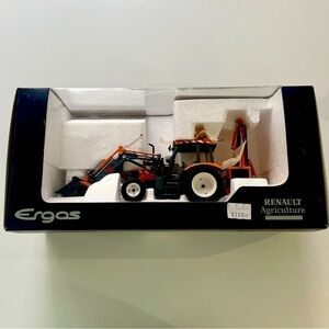 Universal Hobbies Renault Ergos 100 Tractor 1:32 Scale Die-Cast Model – Rare